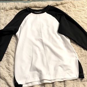 Baseball tee